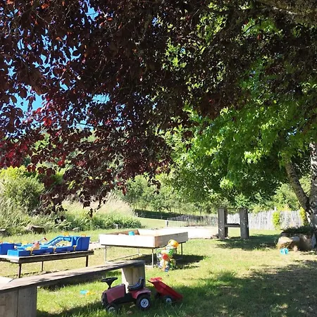 Domaine De Bellac - Le Castel Ferienhaus Roussines